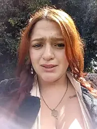 Hanna--a webcam model stream image