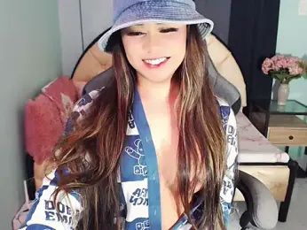 SexxyTsLoverr webcam model stream image
