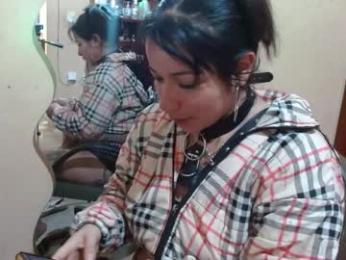 samara_ly webcam model stream image