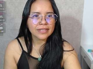 kendra-mamba webcam model stream image