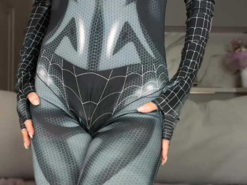 Oops_kiraa webcam model stream image