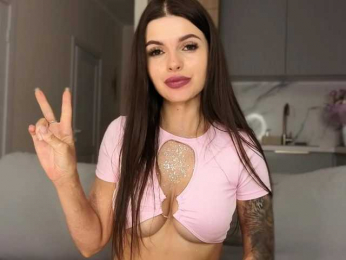 Oops_kiraa webcam model stream image