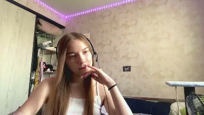SyreetaAllaire webcam model stream image