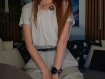 honeyumtoast webcam model stream image