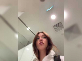 OlivkaVif webcam model stream image