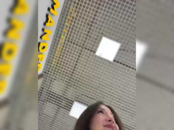 OlivkaVif webcam model stream image