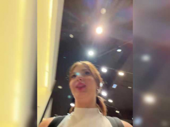 OlivkaVif webcam model stream image
