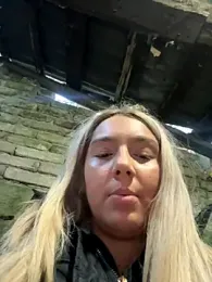 hotamanda01 webcam model stream image