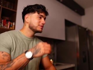 Noah Miller webcam model stream image