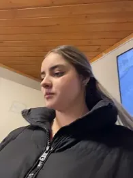 imlindapink webcam stripchat model stream image