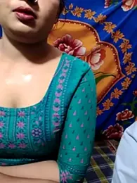 Hotcouple1100 webcam model stream image