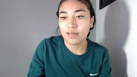 AmberGold- webcam stripchat model stream image