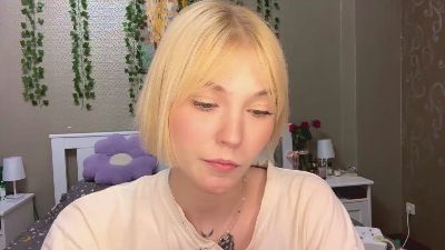 TwilaAninion webcam cam4 model stream image