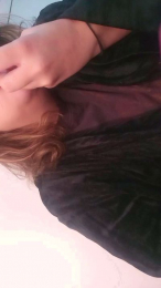 illegalee webcam model stream image