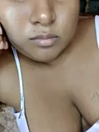 Rishwana77 webcam model stream image