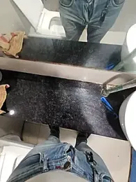 Gamecoc webcam model stream image