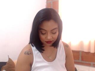 Tefany Snow webcam model stream image