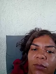 Indiazinhax webcam model stream image