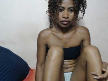 DonnelaQuin webcam model stream image