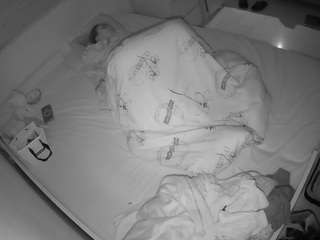 voyeurcam-julmodels-greybed-1 webcam model stream image
