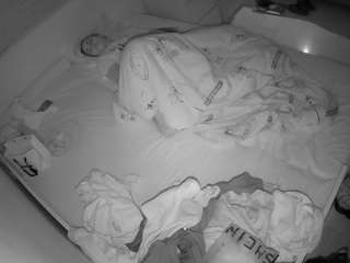 voyeurcam-julmodels-greybed-1 webcam model stream image