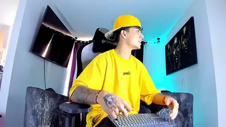 miguel_aguirre_ webcam model stream image