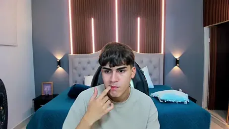 Tommy18__ webcam model stream image