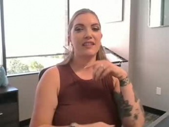 tattedlasirena webcam chaturbate model stream image