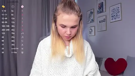 OdetteHarwick webcam model stream image