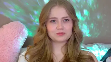 SelinSwarovski webcam model stream image