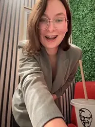 The_Snowwhitee webcam model stream image