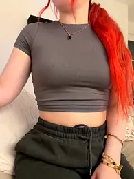 Holly-Glamour webcam model stream image