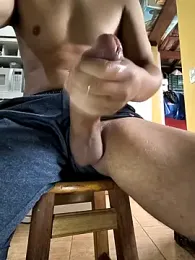 Gustavo52367 webcam stripchat model stream image