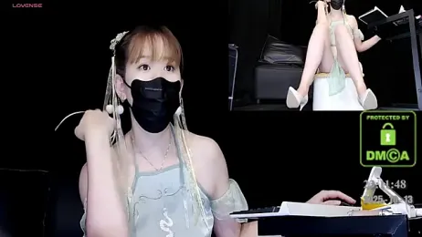 melia_Z webcam model stream image