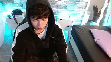 kaelwolf_tay webcam stripchat model stream image