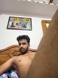 aadibuttplug webcam stripchat model stream image