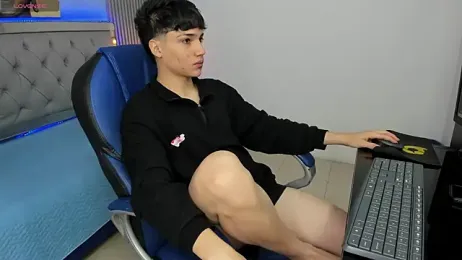 SamBlack_ webcam model stream image