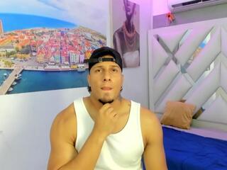 George Willerx webcam model stream image
