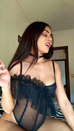 GemmaMereu webcam model stream image