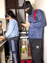 Heena-143 webcam model stream image