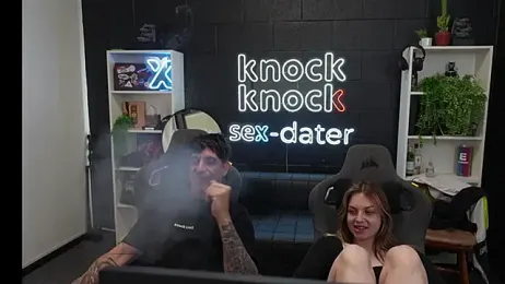 Elnonoykeila77 webcam model stream image