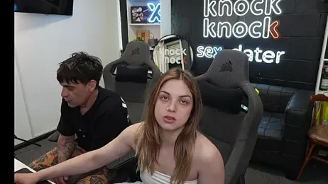 Elnonoykeila77 webcam model stream image