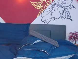 tylerjhonsonn webcam model stream image