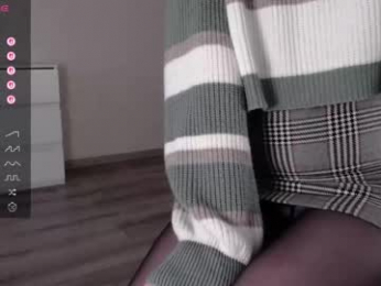 noelleneptune webcam model stream image