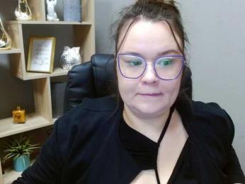 HollyDanceSoul webcam model stream image