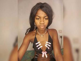 BlackGirl95 webcam model stream image
