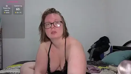 LittleMistys webcam model stream image