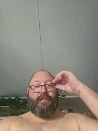 RedneckWants2PlayNow webcam model stream image