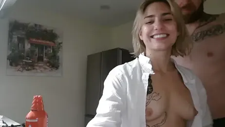 NatalieKneals webcam model stream image