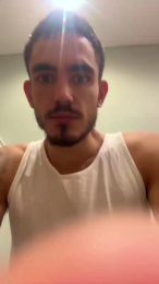 AlejandroAlpha webcam model stream image